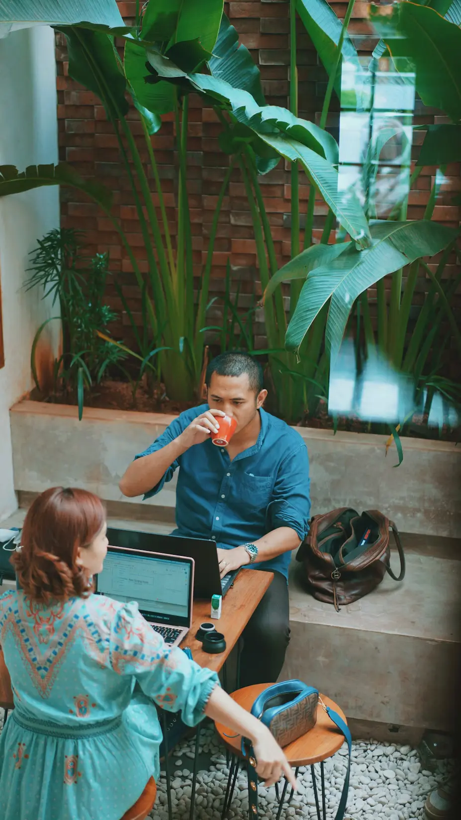 superworldtechnologies hero section work 3